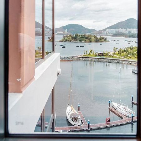 The Castle Ocean Marina Double Suite Йосу Екстер'єр фото