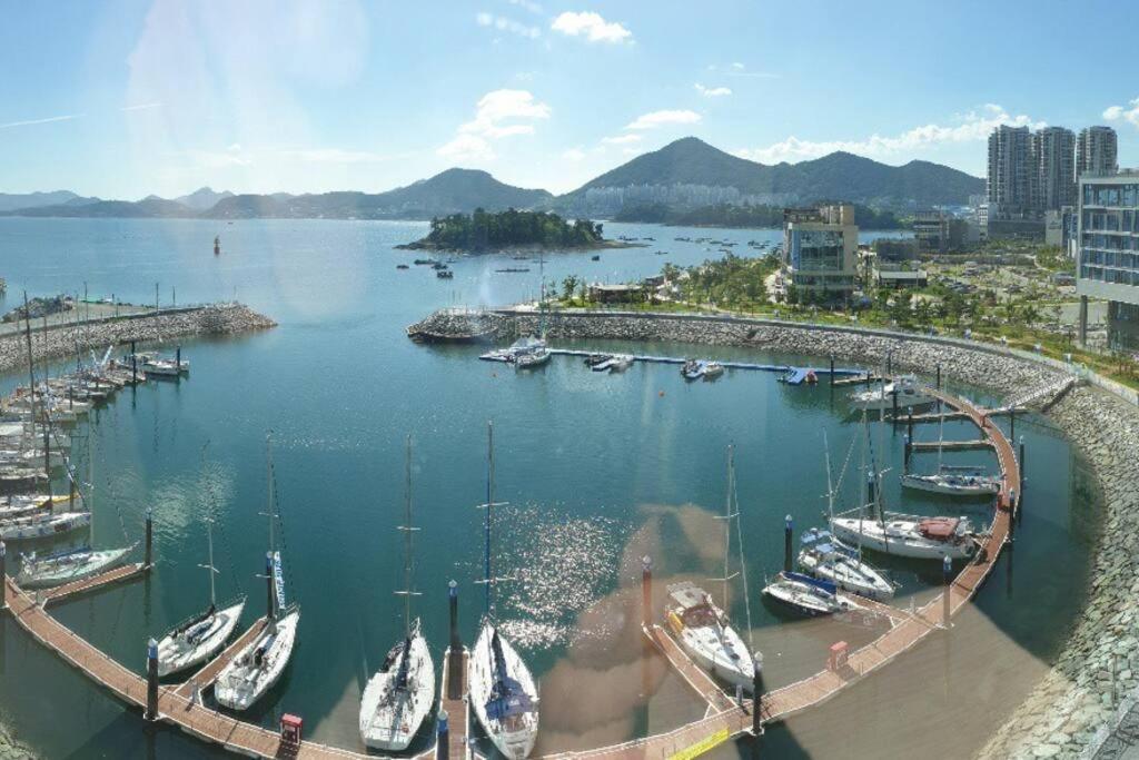 The Castle Ocean Marina Double Suite Йосу Екстер'єр фото