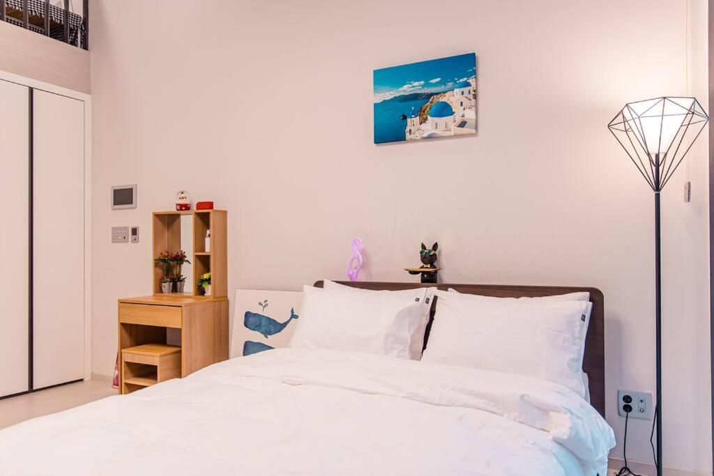The Castle Ocean Marina Double Suite Йосу Екстер'єр фото